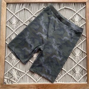 American Eagle Camouflage Print High Rise Bike Shorts Size XS
